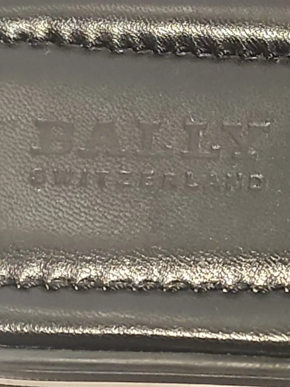 Bally men slide